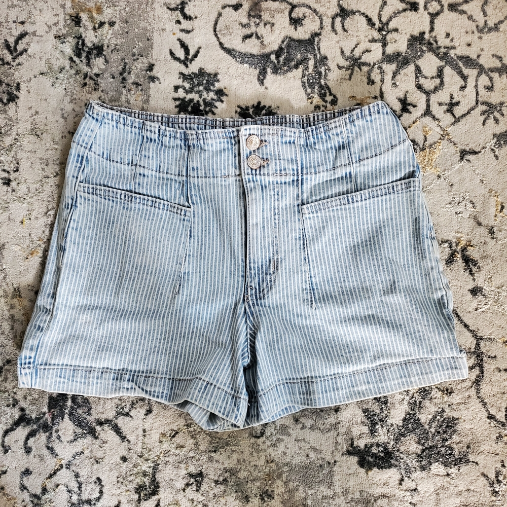 Striped High Rise Shorts